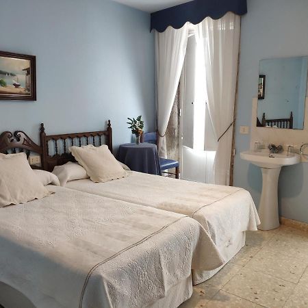 Pension Pura Cuntis Extérieur photo