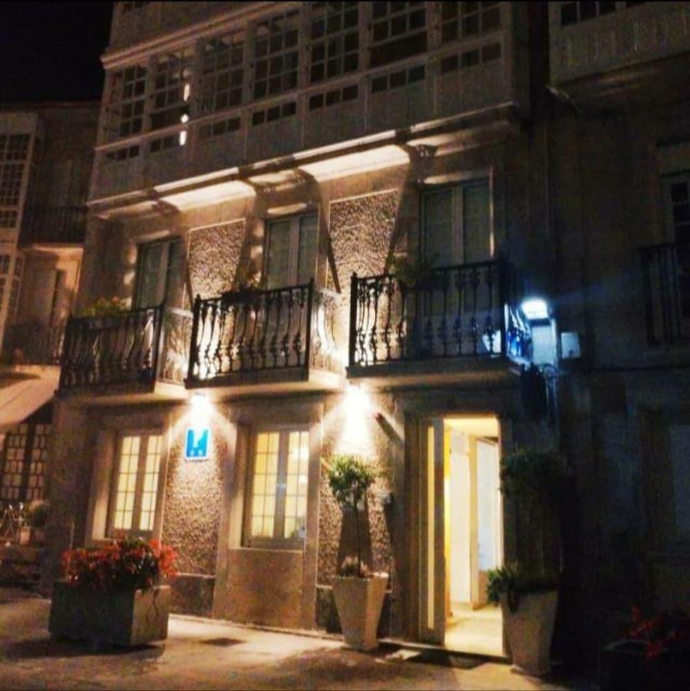 Pension Pura Cuntis Extérieur photo