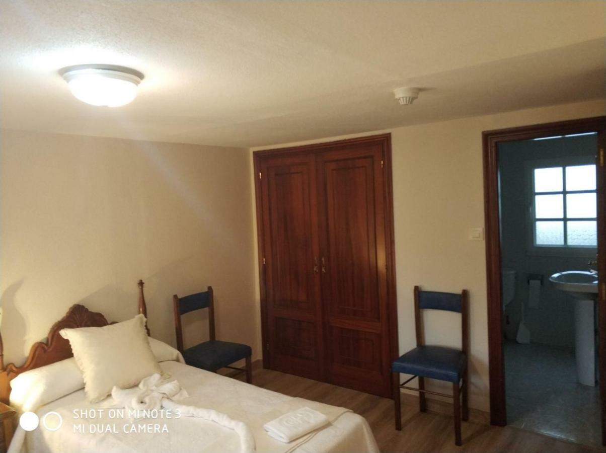 Pension Pura Cuntis Extérieur photo