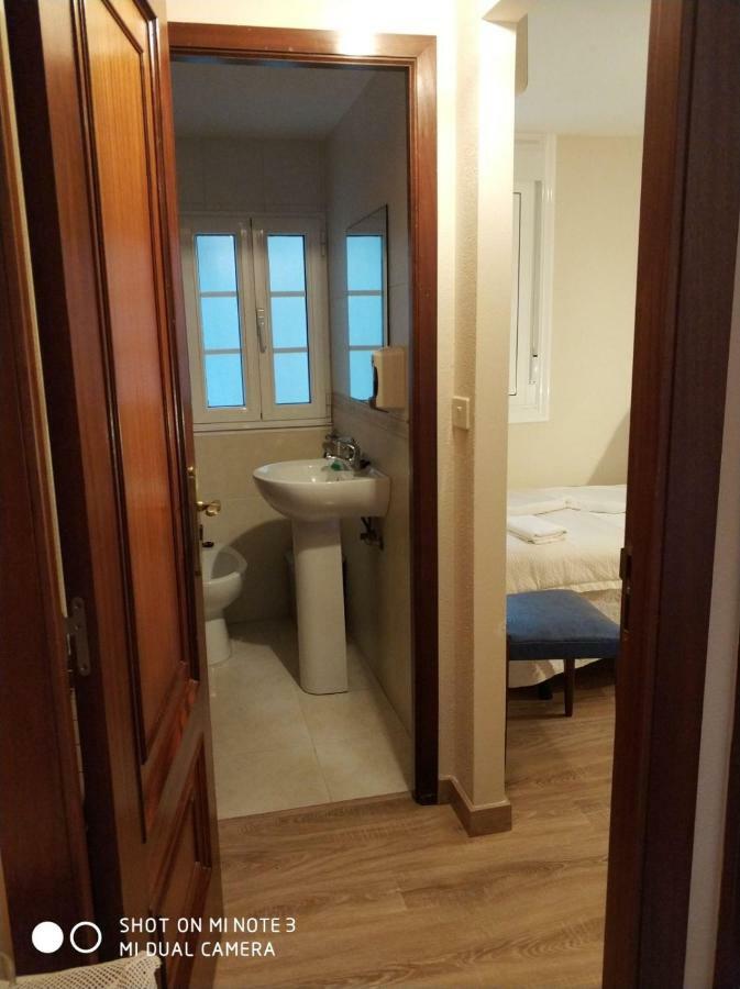 Pension Pura Cuntis Extérieur photo