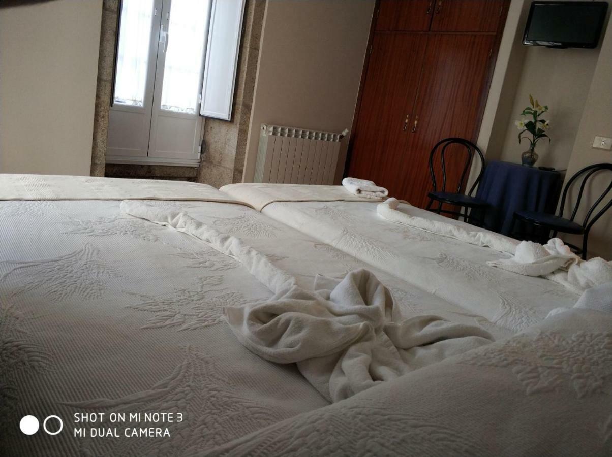 Pension Pura Cuntis Extérieur photo
