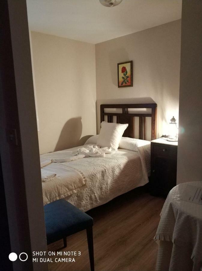 Pension Pura Cuntis Extérieur photo